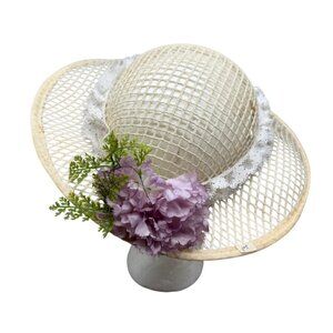 Vintage Womens White Mesh Sun Hat With Purple Floral & Lace Trim chin strap READ